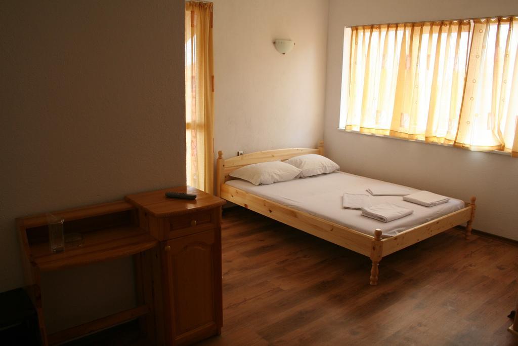 Guest House Sokratovi Obzor Quarto foto